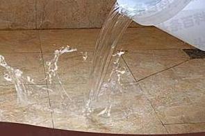 溆浦漏水维修 免砸砖防水材料该如何施工